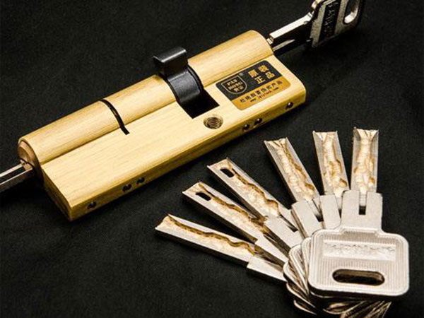 新乐24小时上门开锁公司