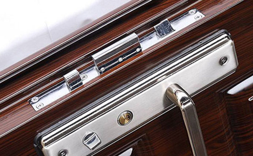 新乐24小时上门开锁公司