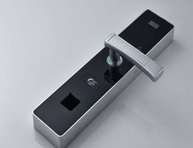 新乐24小时上门开锁公司